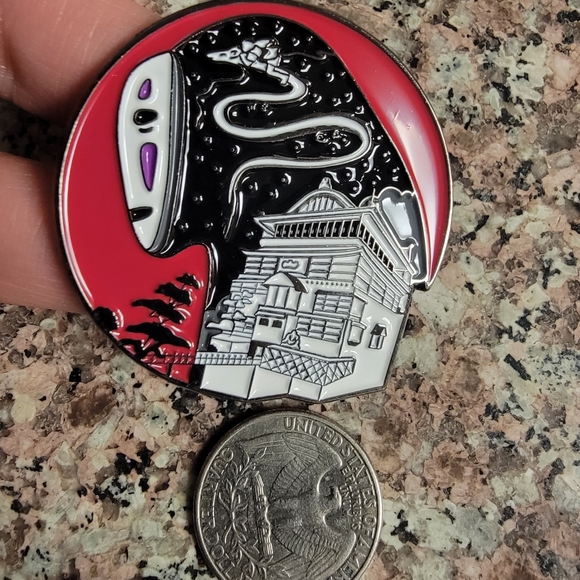 LARGE Spirited Away No Face Kaonashi Bathouse Design Enamel Pin - Picture 2 of 3